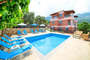 Maisonette Wohnung in Traum Villa mit Pool